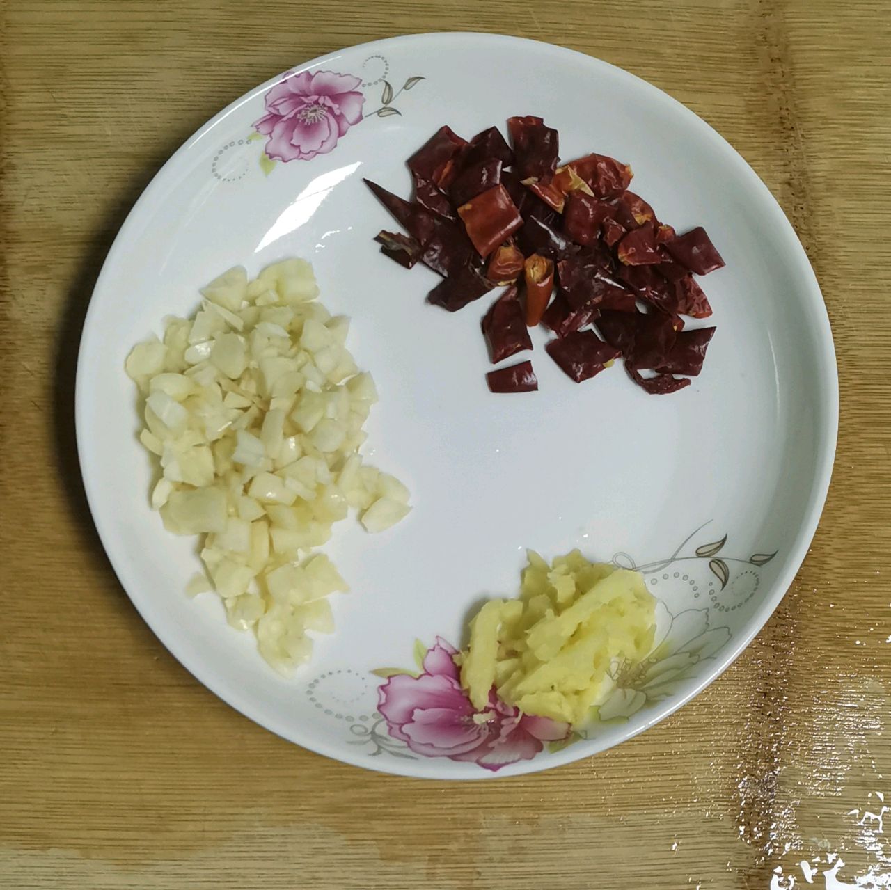 豆角炒肉丸片