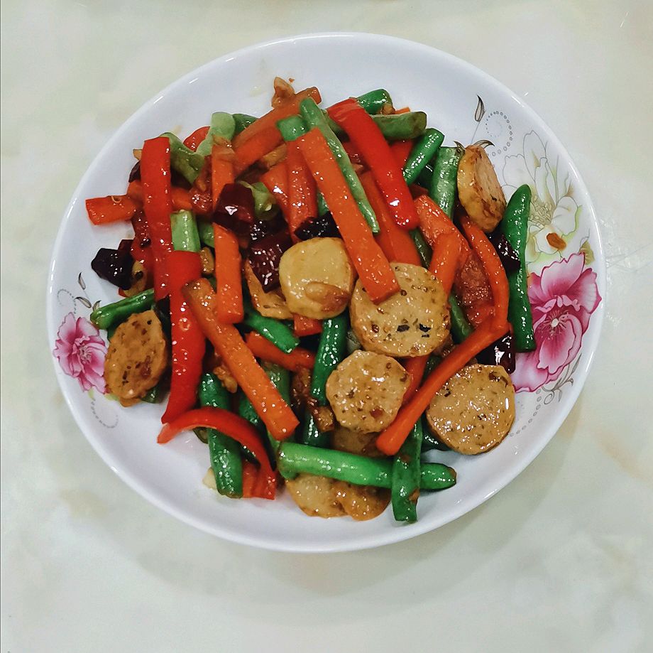 豆角炒肉丸片