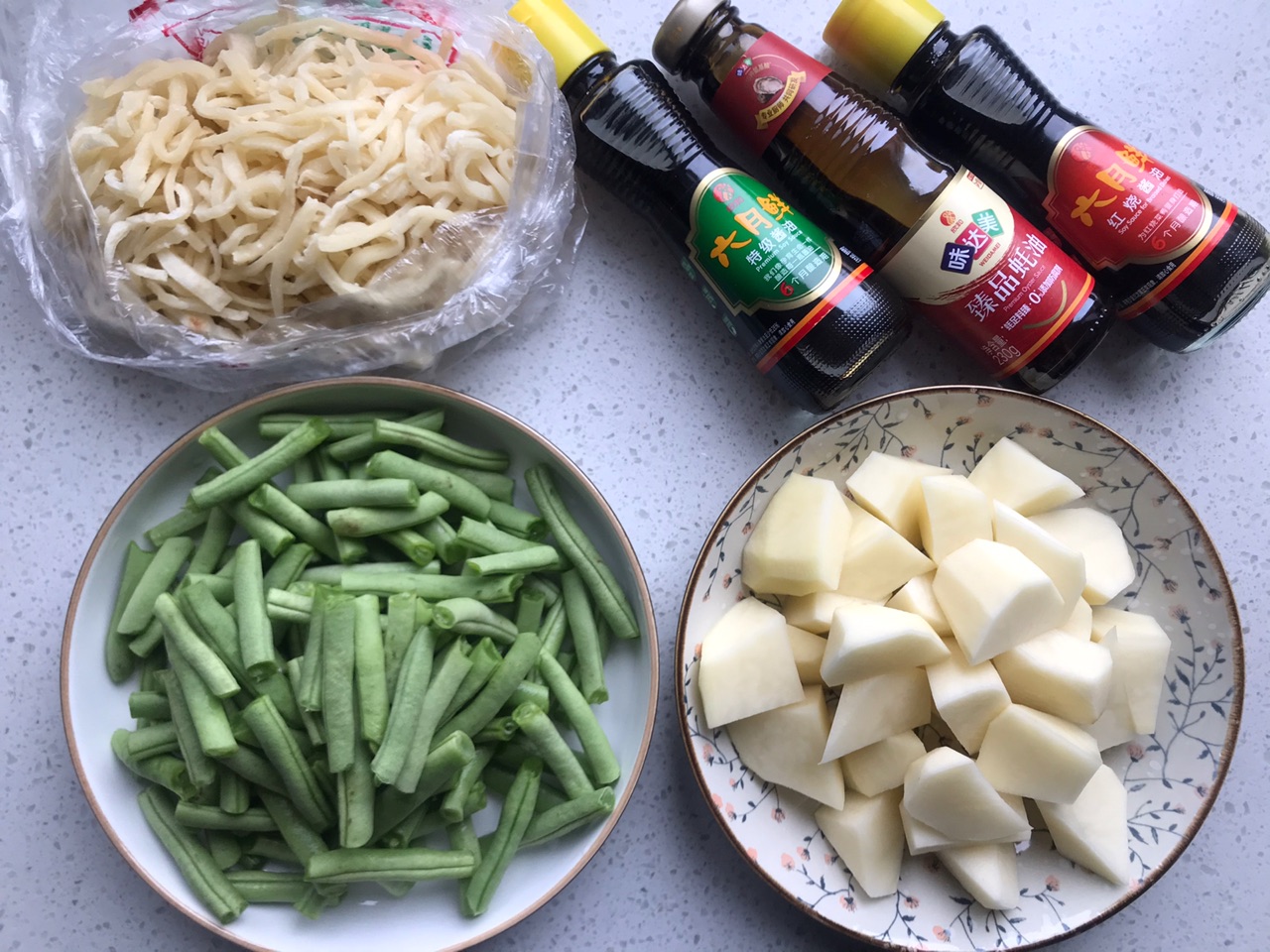 豆角焖饼