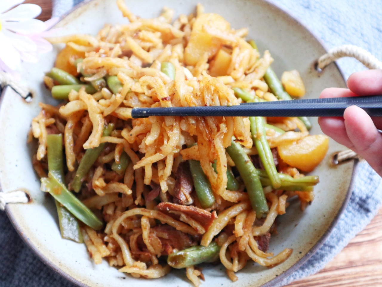 豆角焖饼