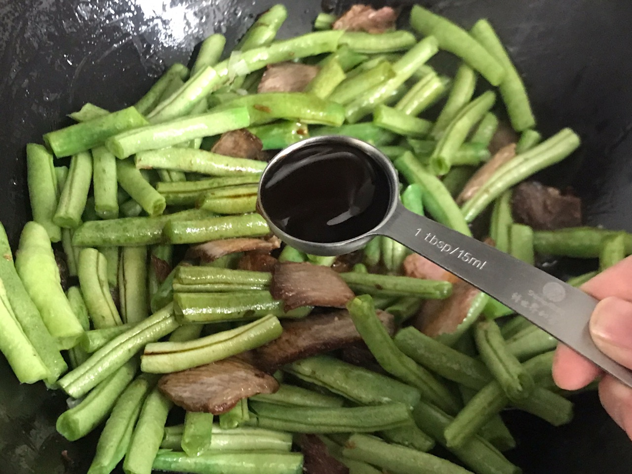 豆角焖饼