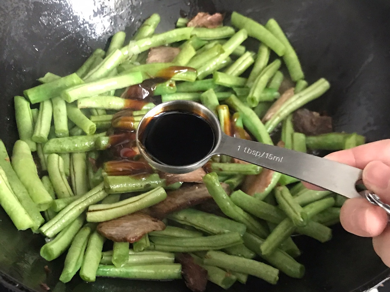 豆角焖饼