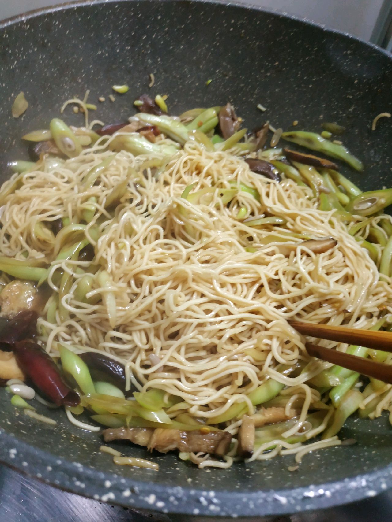豆角焖面