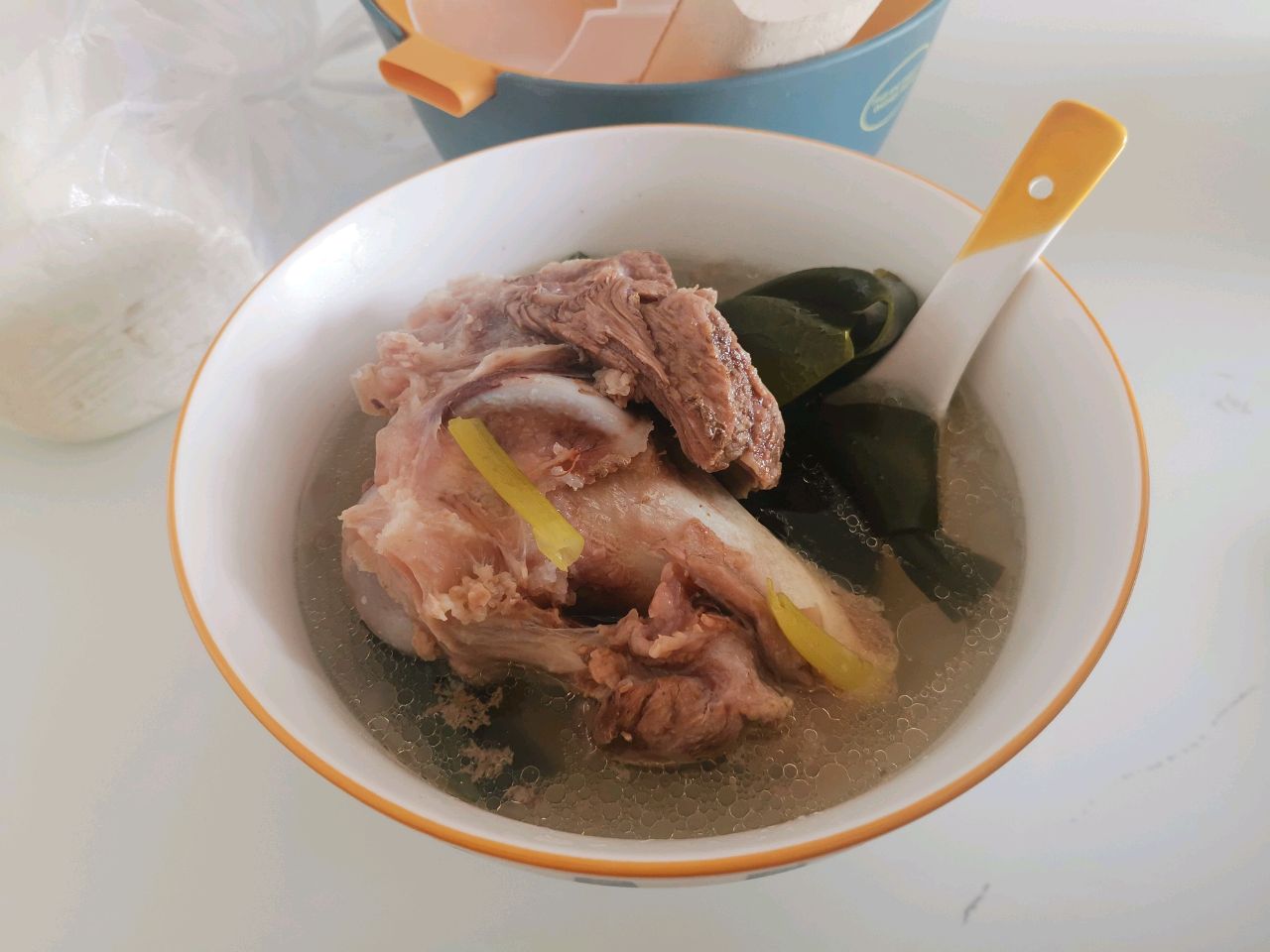 炖大棒骨