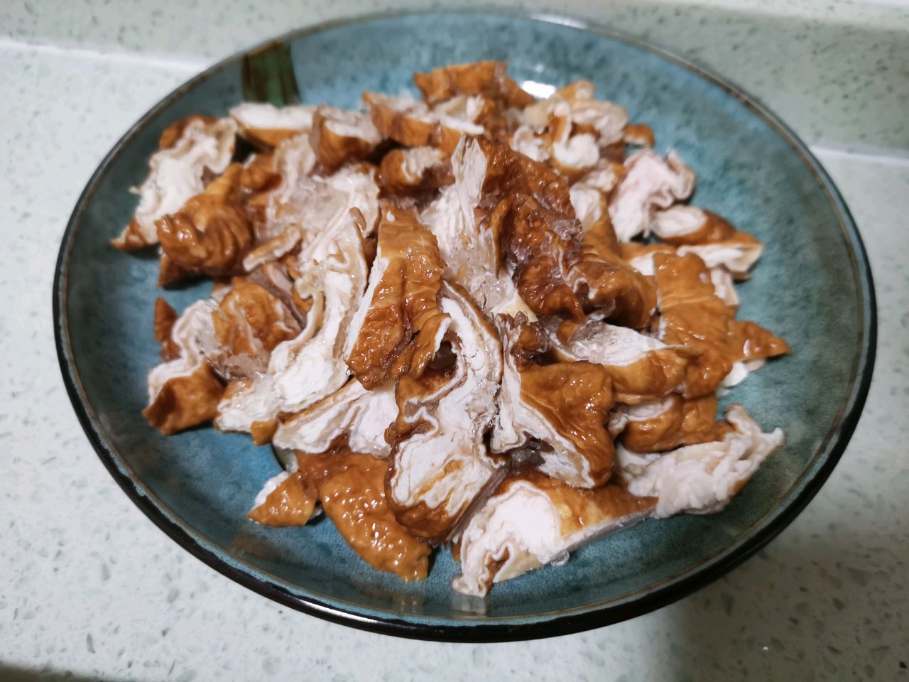 炖肥肠