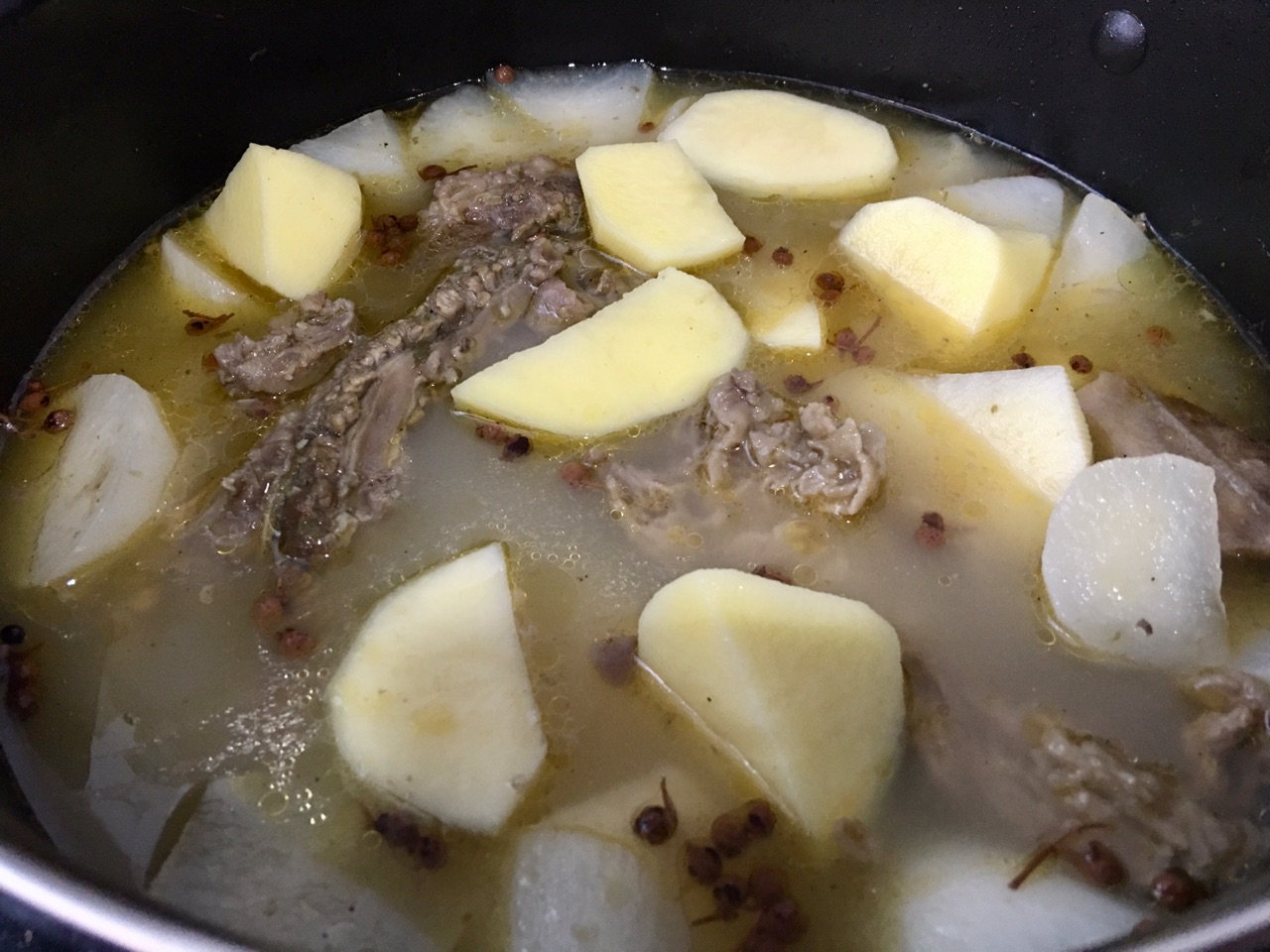 炖牛腩