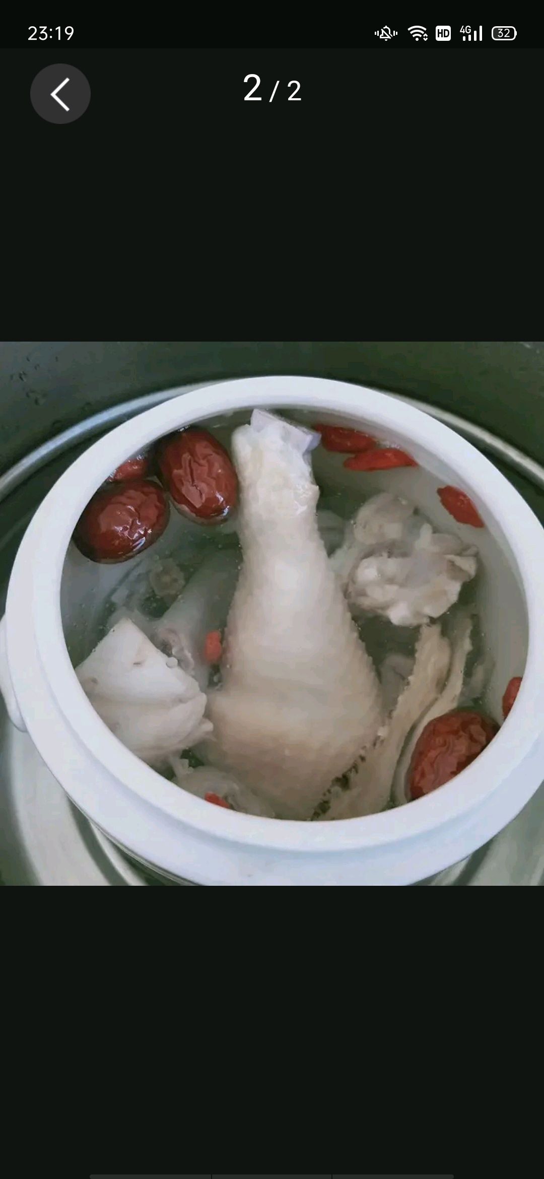 炖汤。高丽参鸡汤