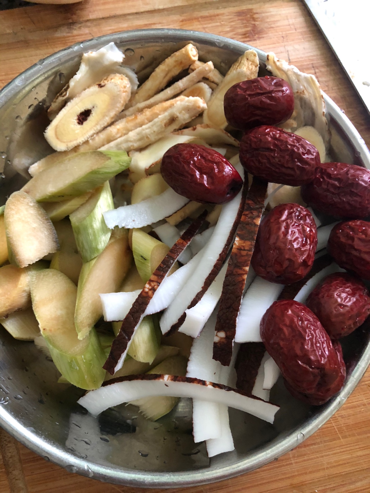炖羊肉汤