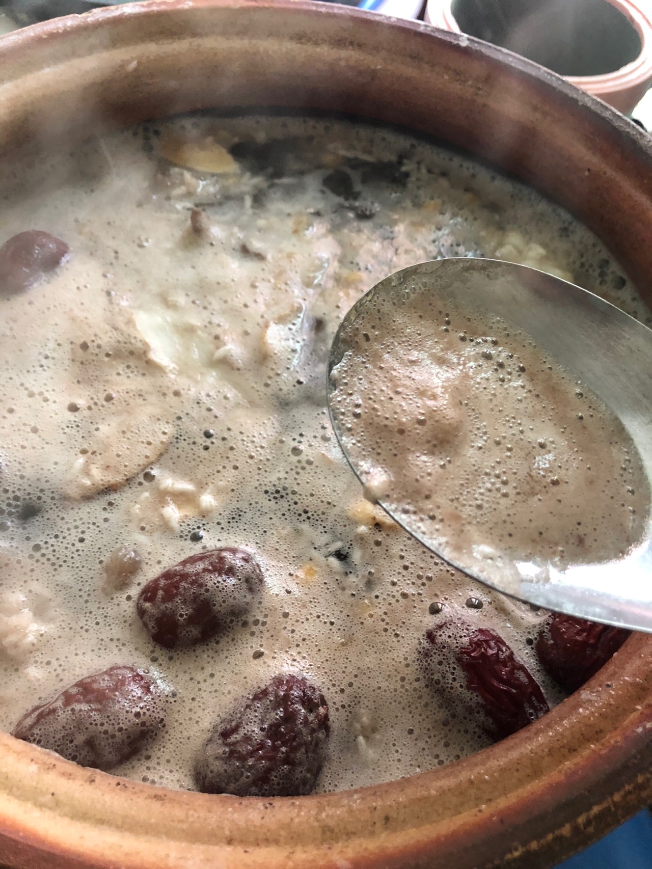 炖羊肉汤