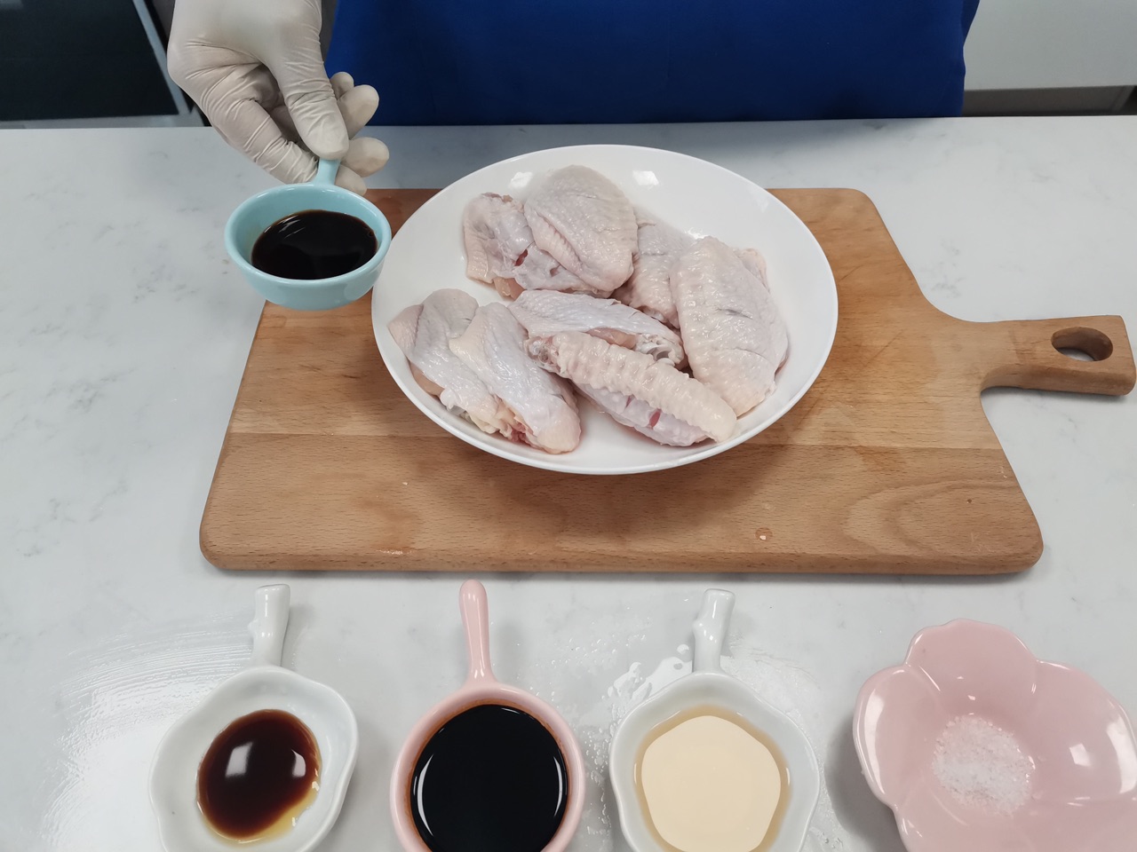 剁椒鸡翅煲