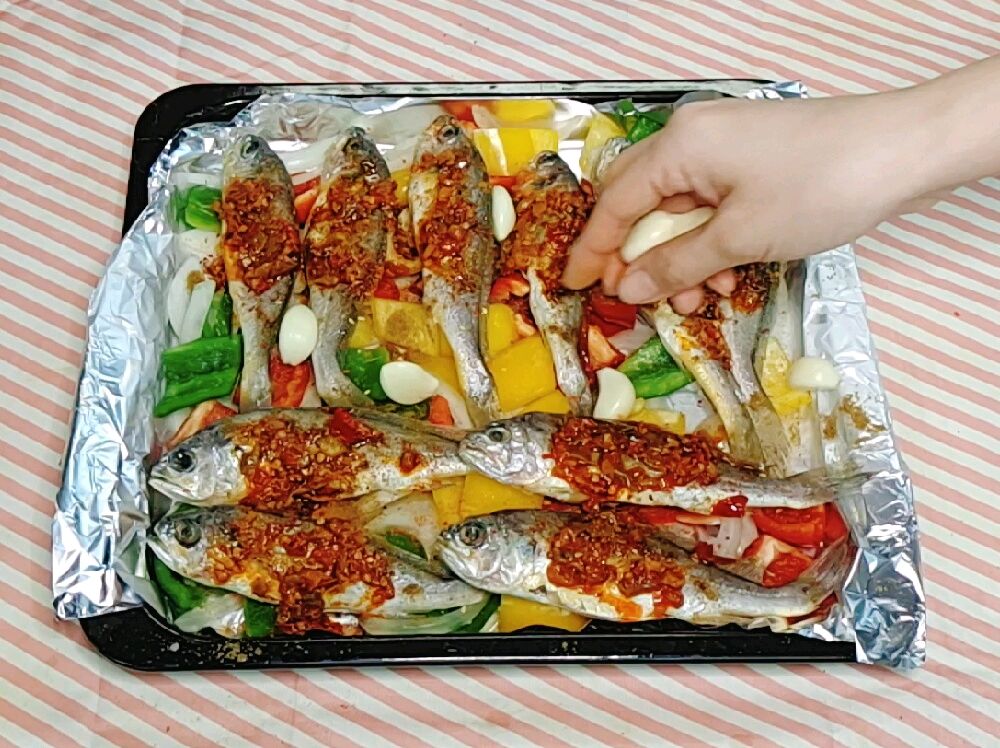 剁椒烤小黄鱼，秋日美食