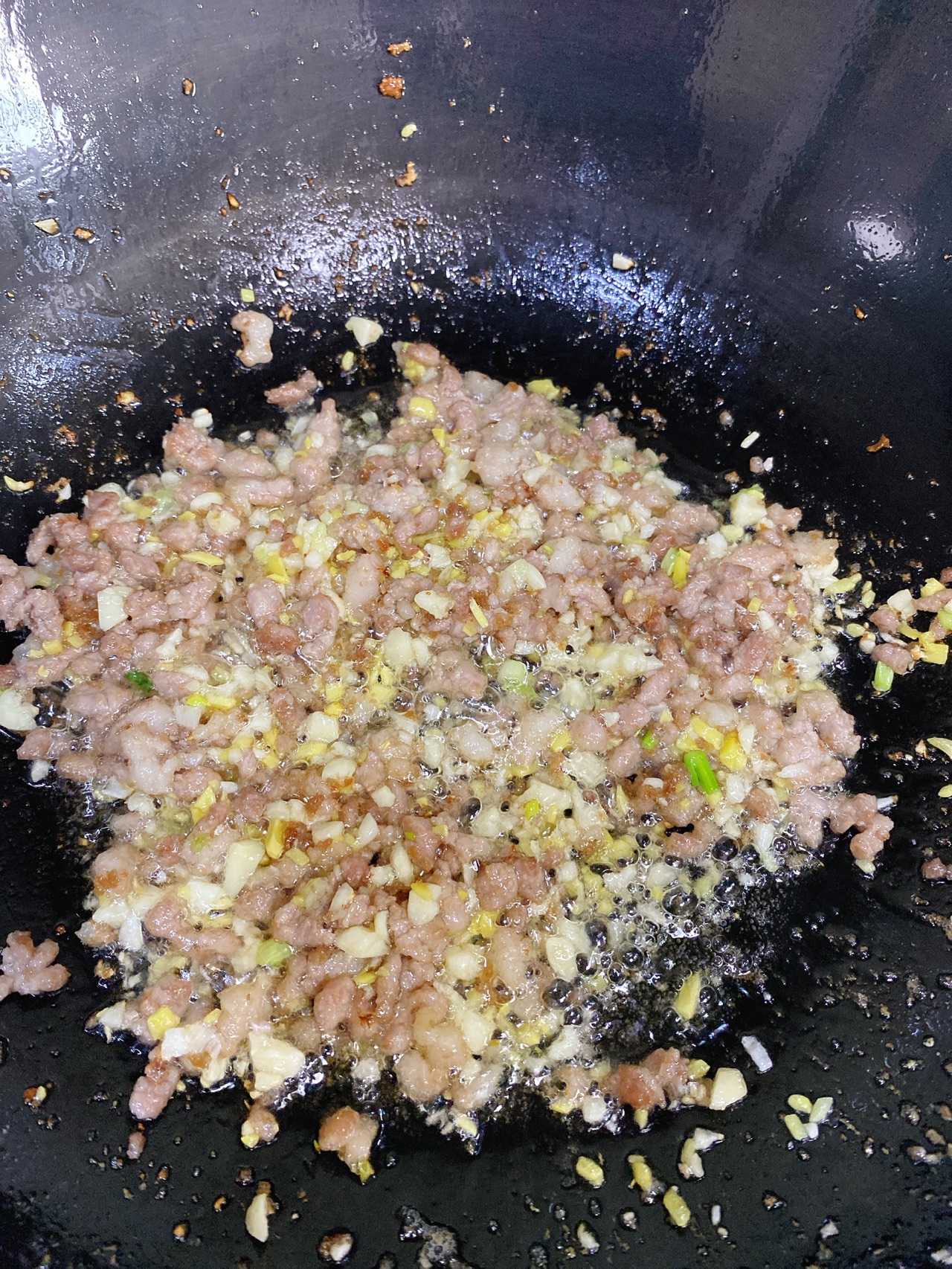 剁辣椒肉末蒸豆腐