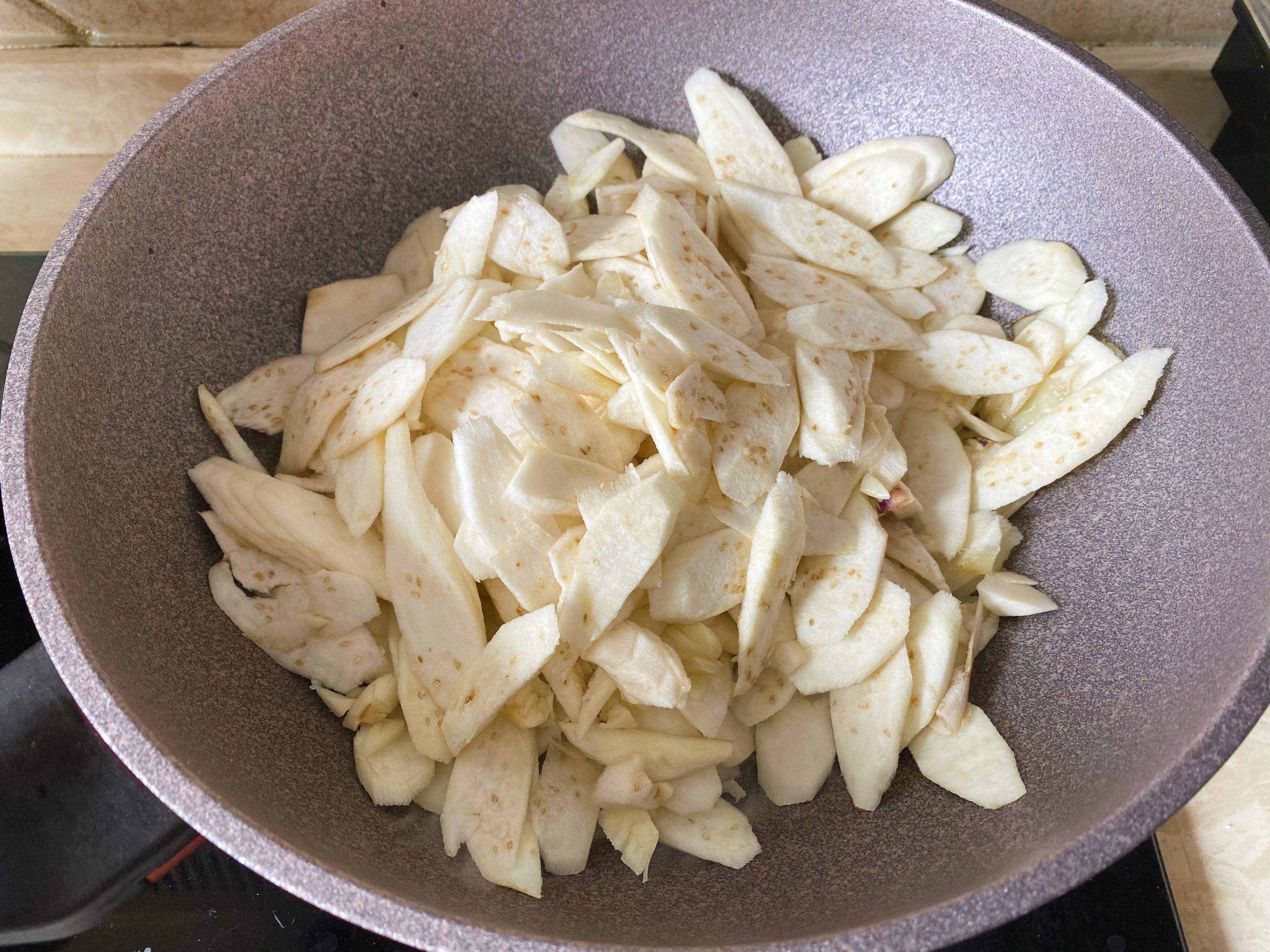 儿时的土菜：辣椒炒茄子