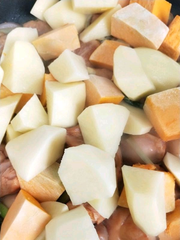 儿时鸡腿锅