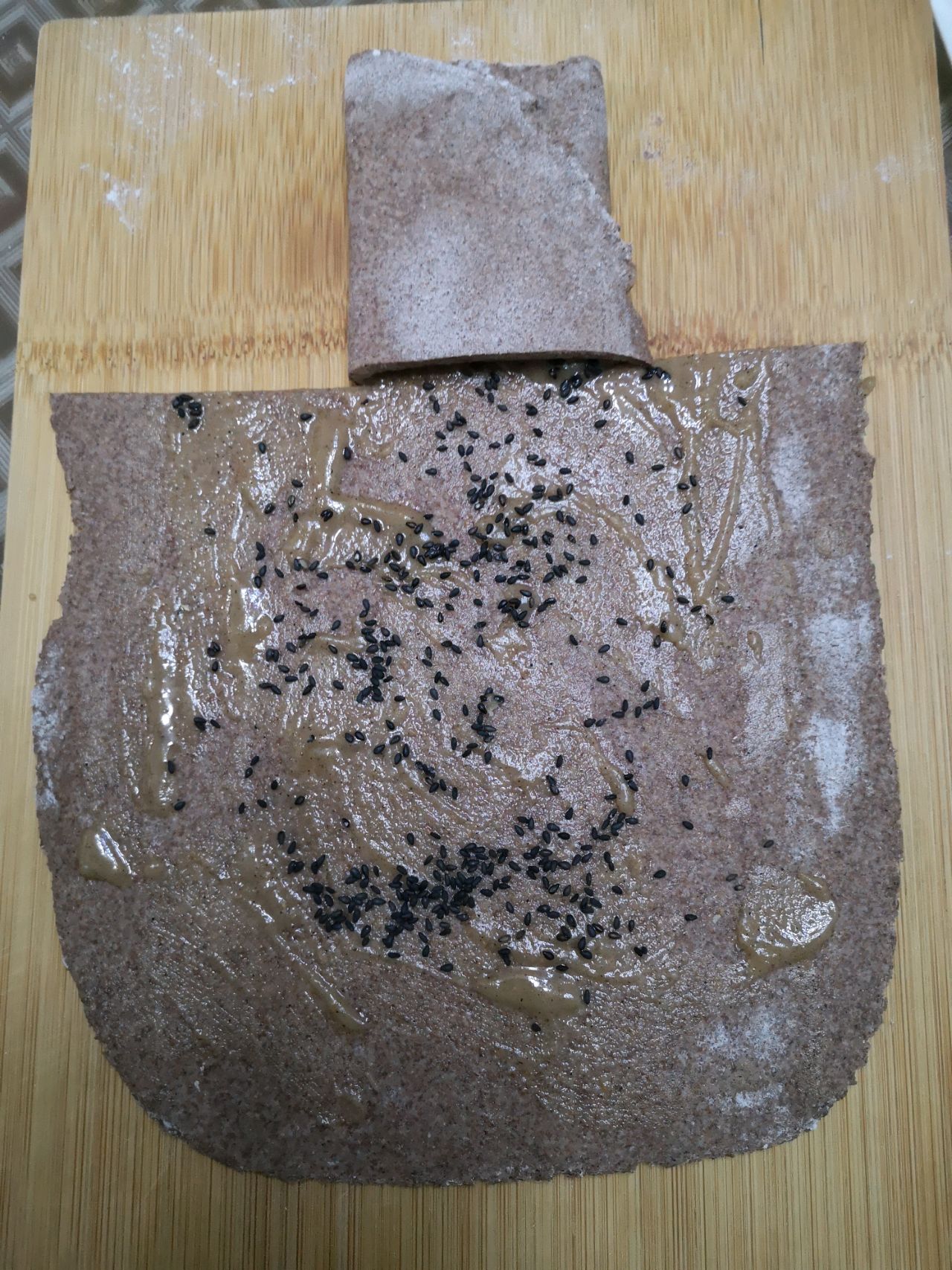 发面黑全麦千层饼