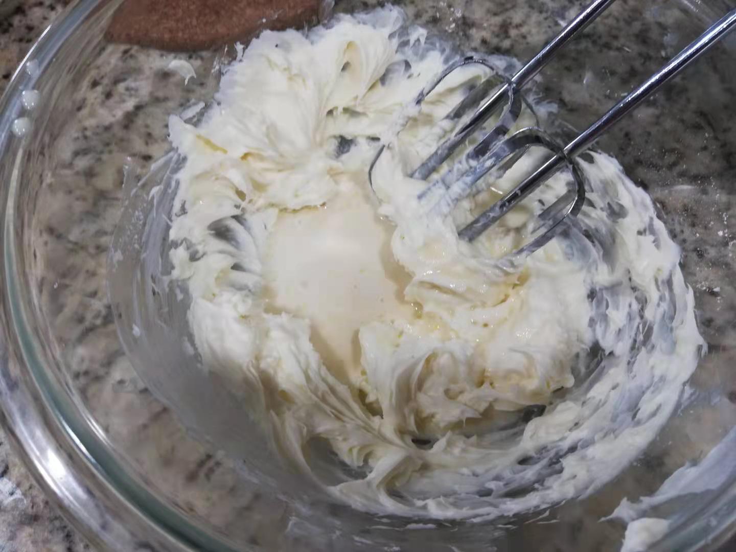 法式迷你乳酪挞蛋糕 外酥内绵 三种口味芝士夹馅 好吃到飞起