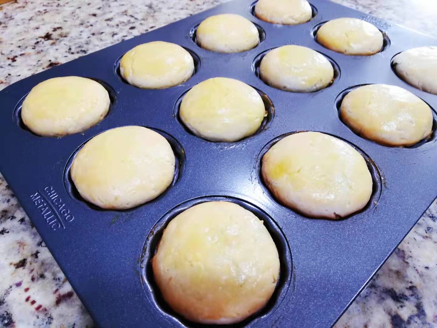 法式迷你乳酪挞蛋糕 外酥内绵 三种口味芝士夹馅 好吃到飞起