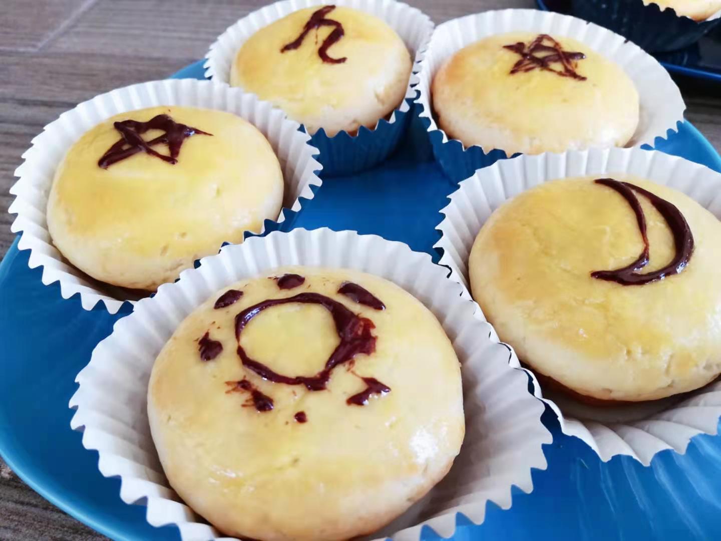 法式迷你乳酪挞蛋糕 外酥内绵 三种口味芝士夹馅 好吃到飞起