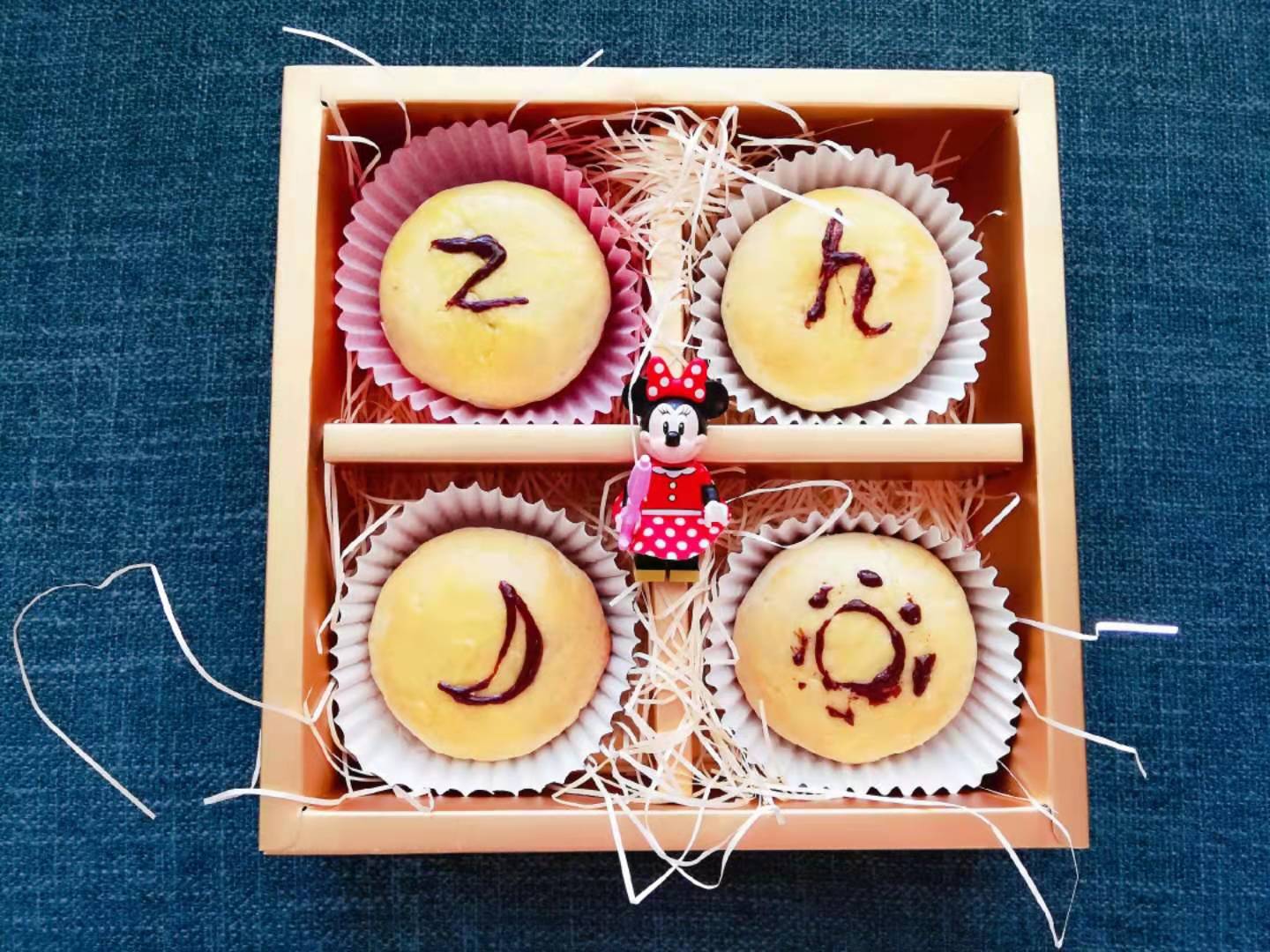 法式迷你乳酪挞蛋糕 外酥内绵 三种口味芝士夹馅 好吃到飞起