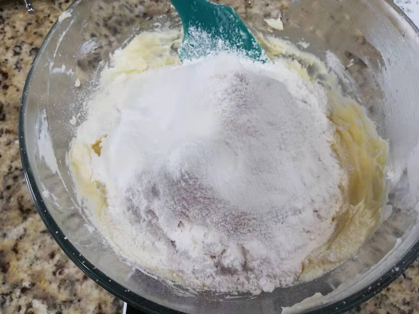 法式迷你乳酪挞蛋糕 外酥内绵 三种口味芝士夹馅 好吃到飞起