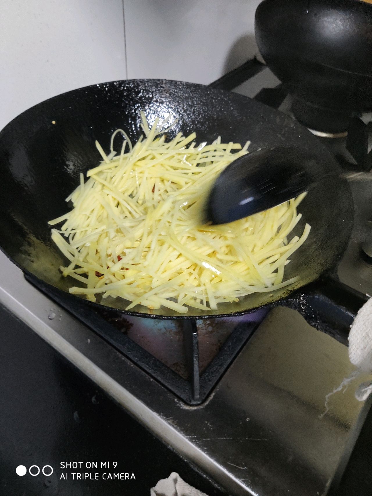 翻牌最多酸辣土豆丝