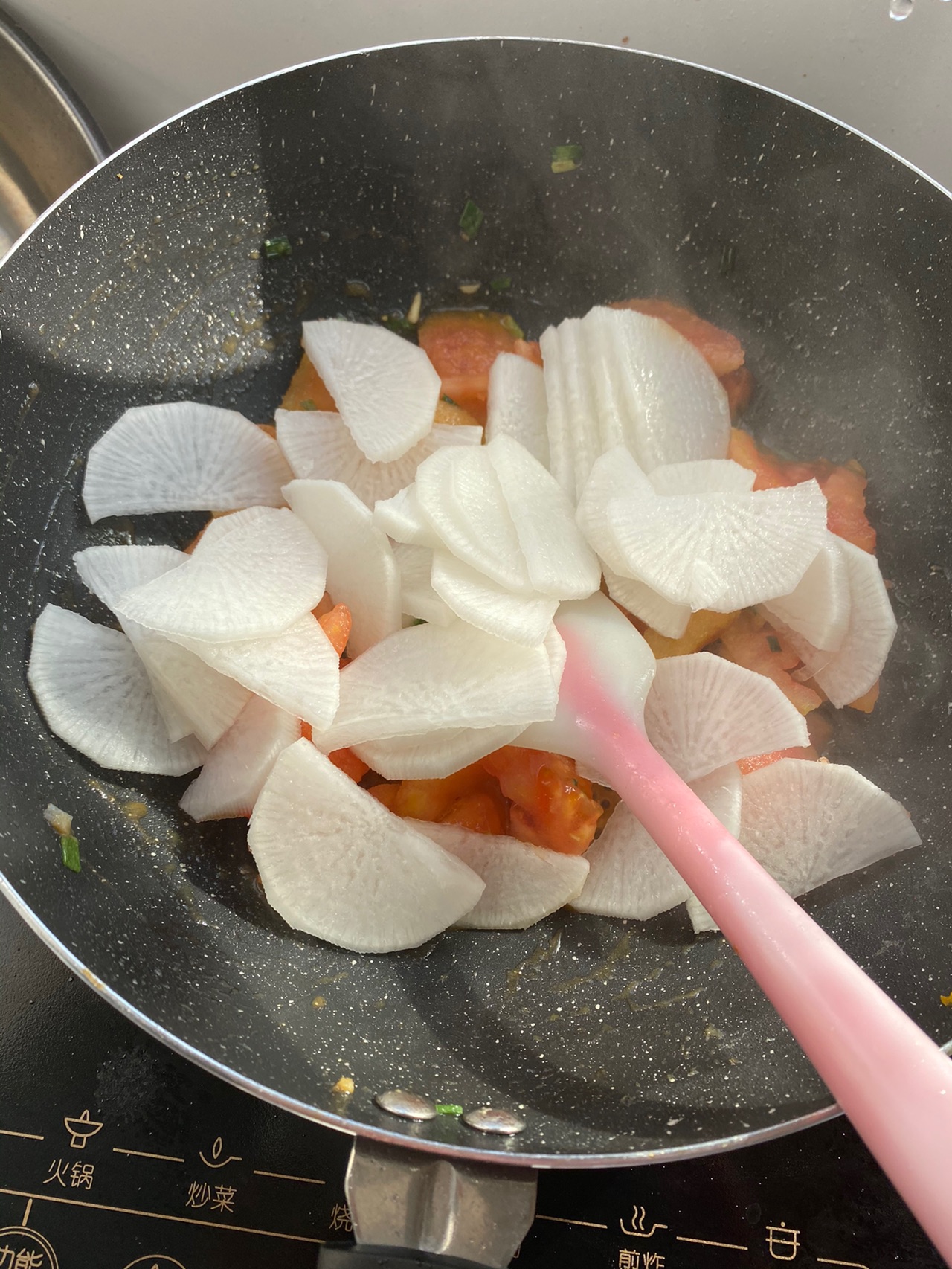 番茄白萝卜虾丸汤