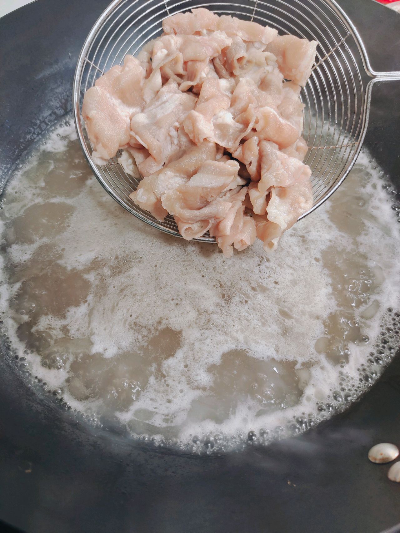 番茄肥牛汤 加金针菇……
