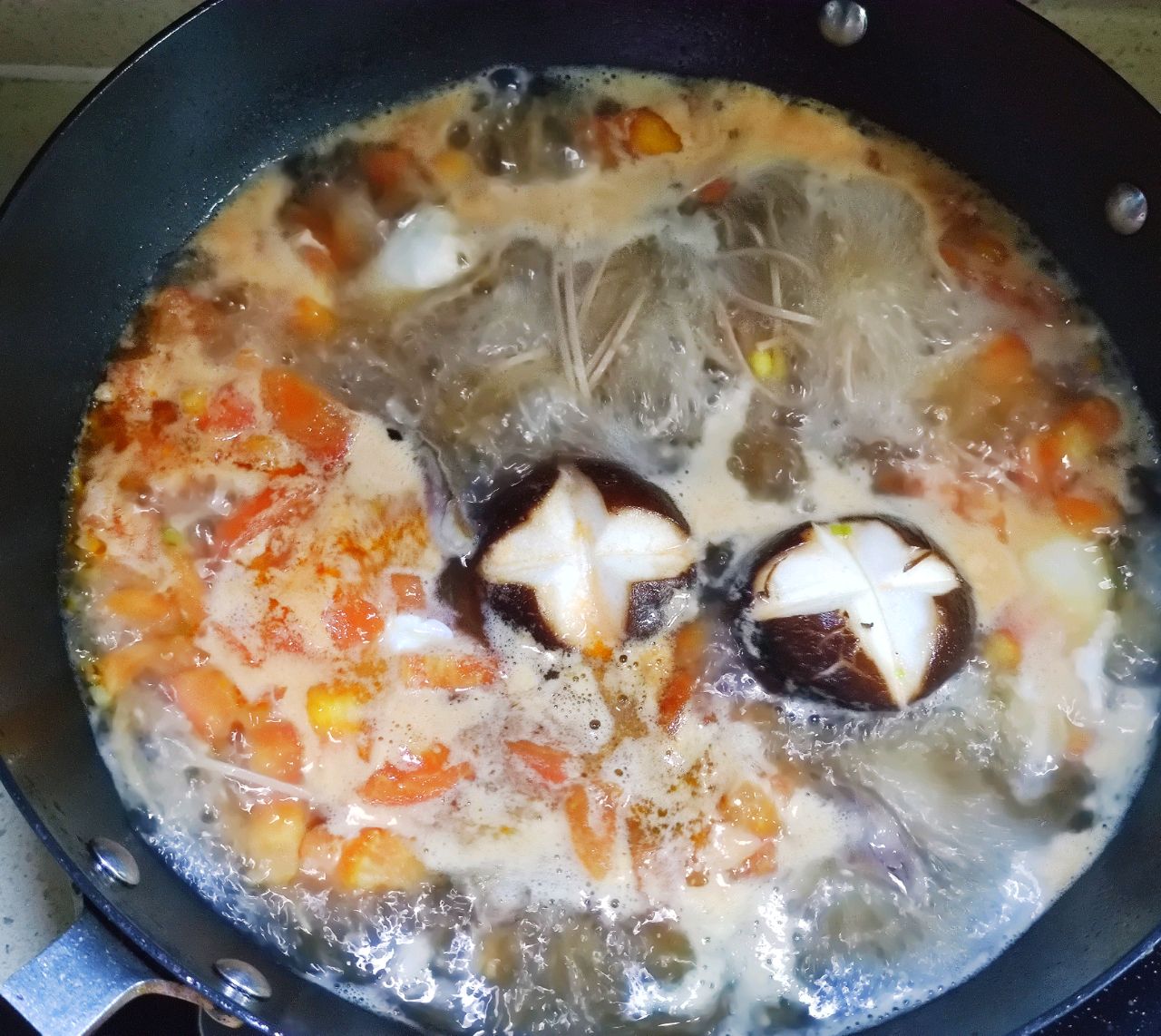 番茄鸡蛋牛肉荞麦面
