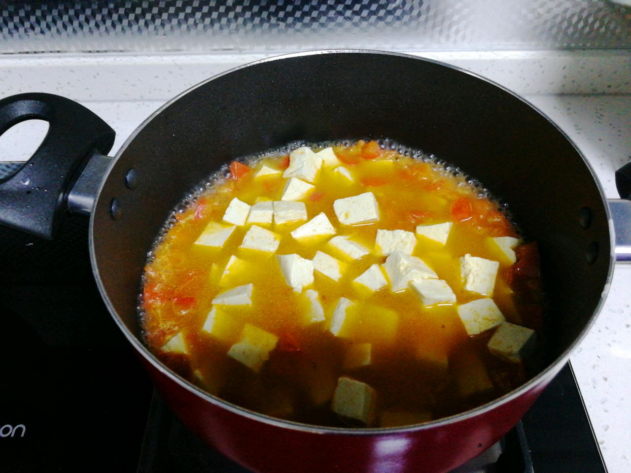 番茄金针菇豆腐汤
