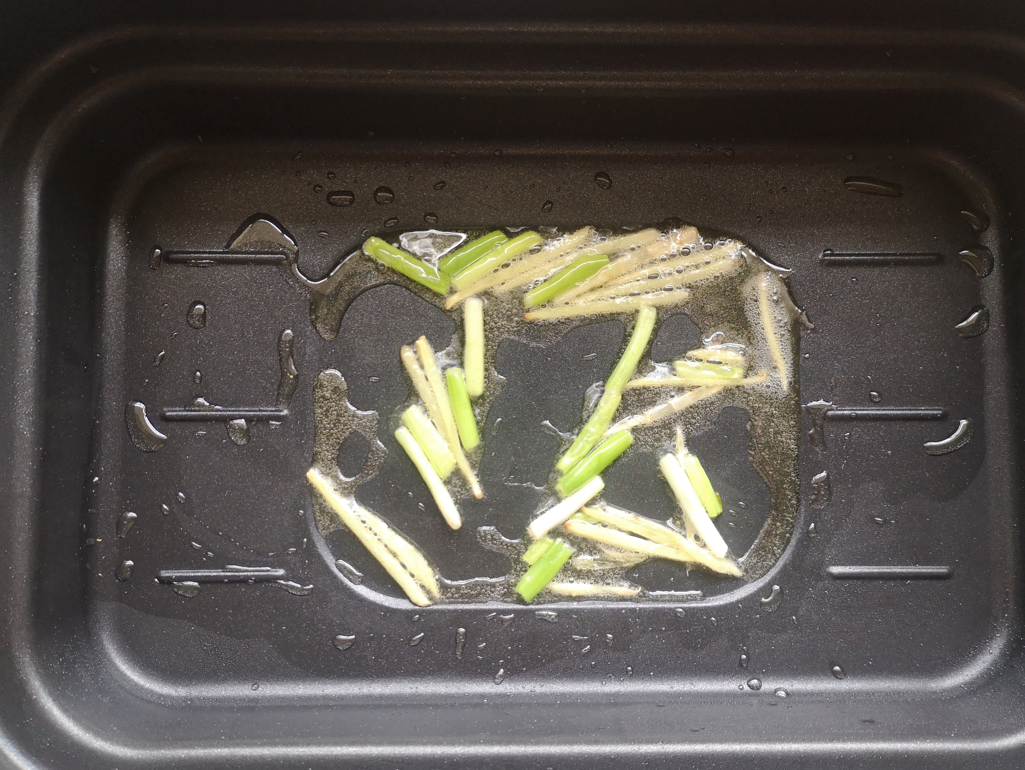 番茄菌蔬肥牛汤