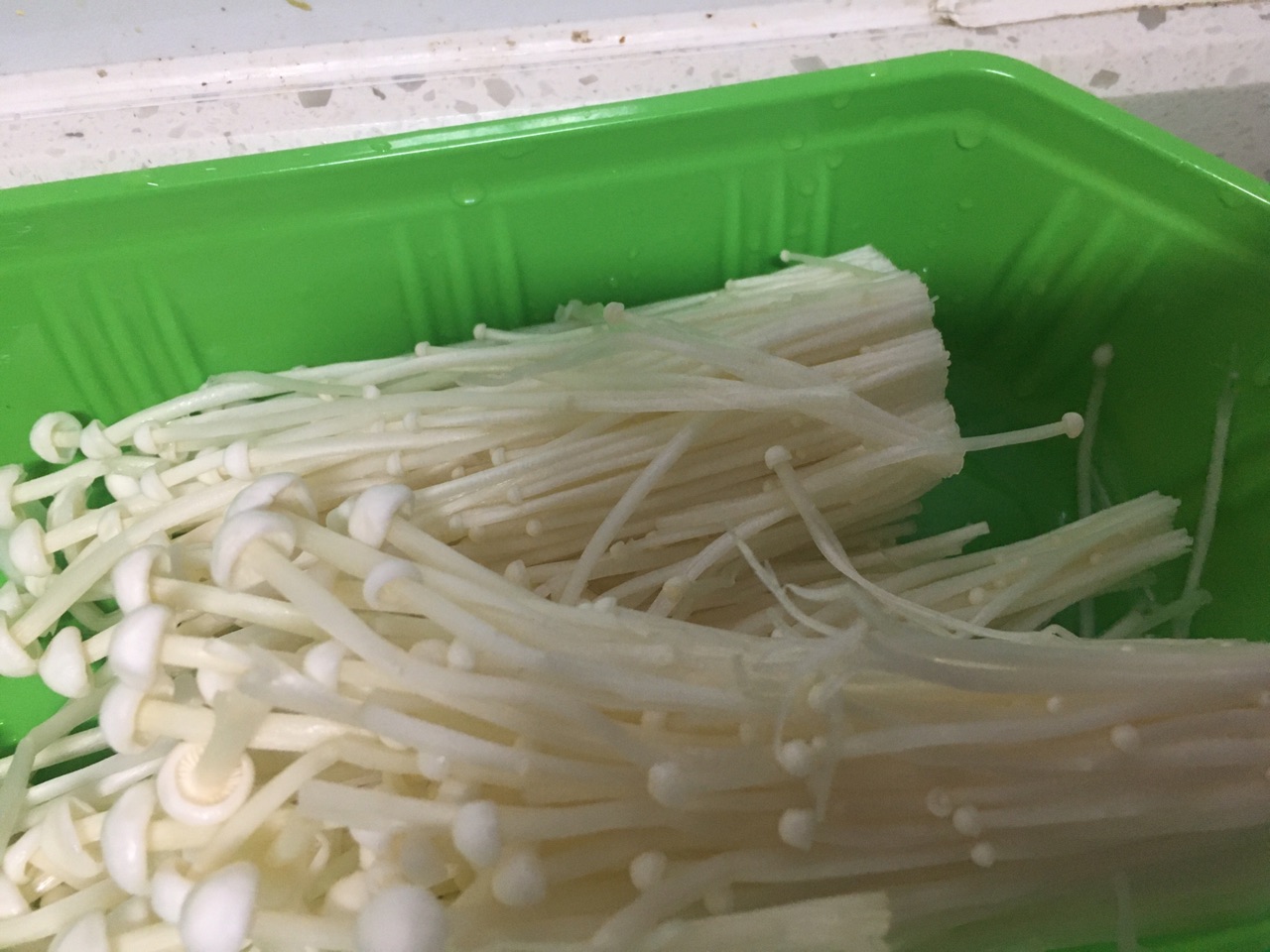 番茄龙利鱼虾滑煲