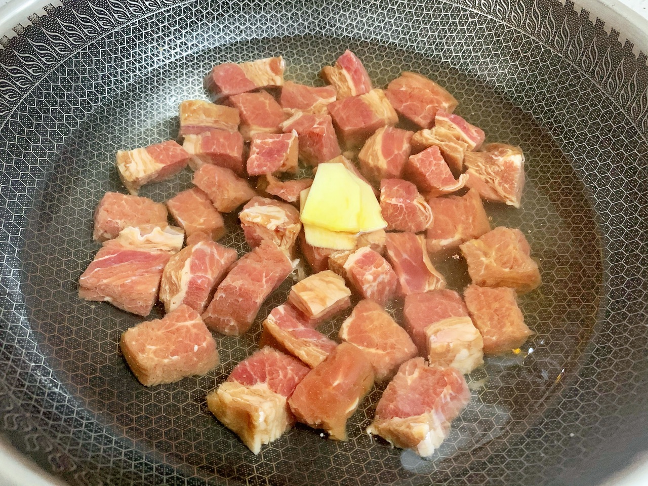 番茄牛腩炖土豆