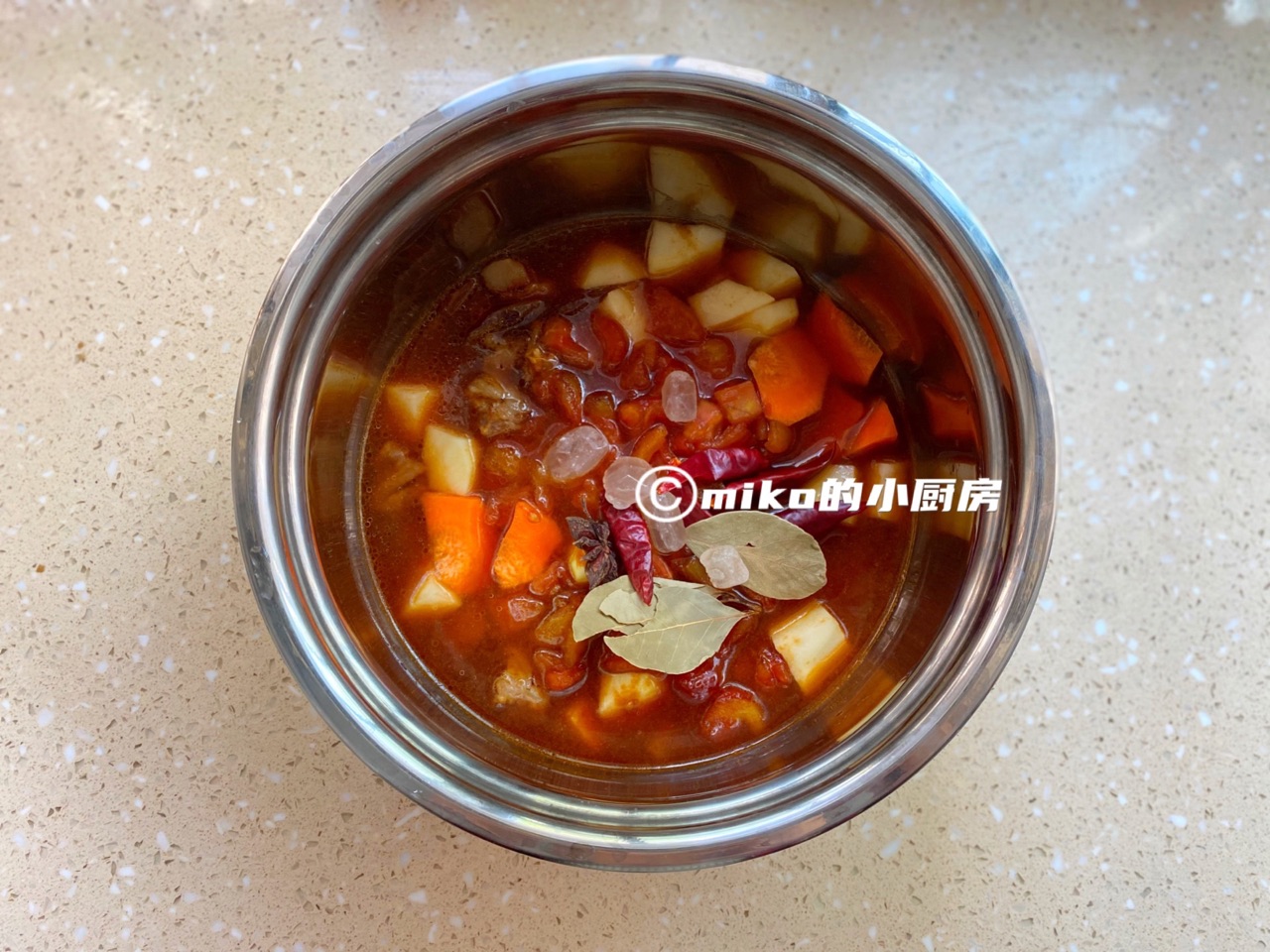 番茄牛腩盖饭