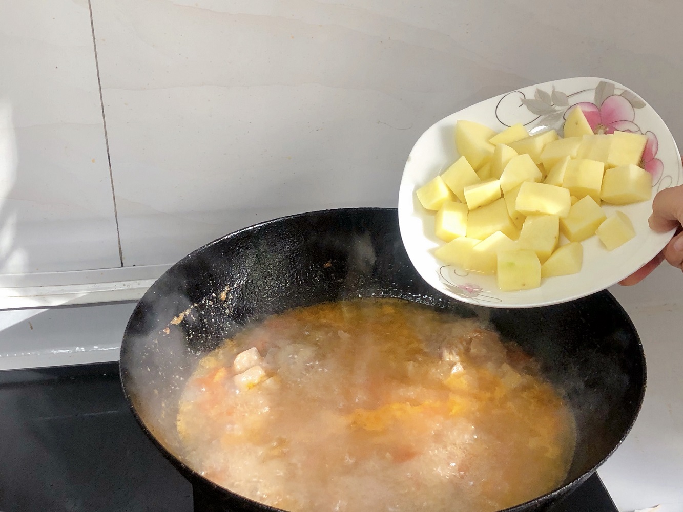 番茄牛肉炖土豆
