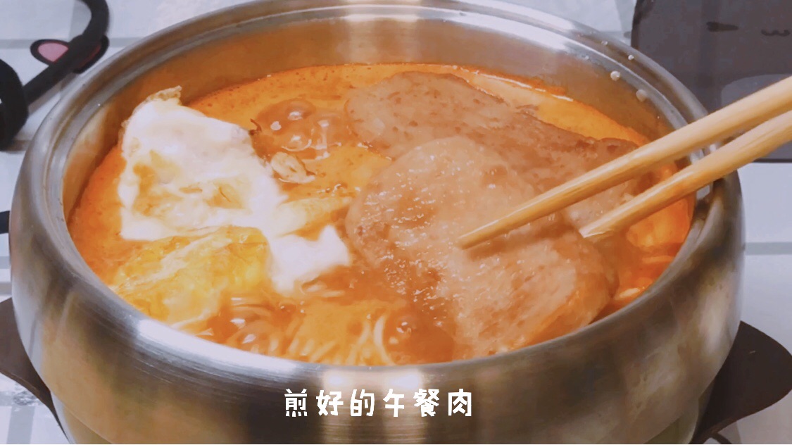 番茄浓汤餐蛋面