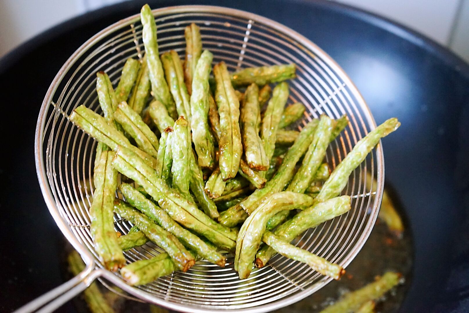 饭扫光的豆角烧茄子