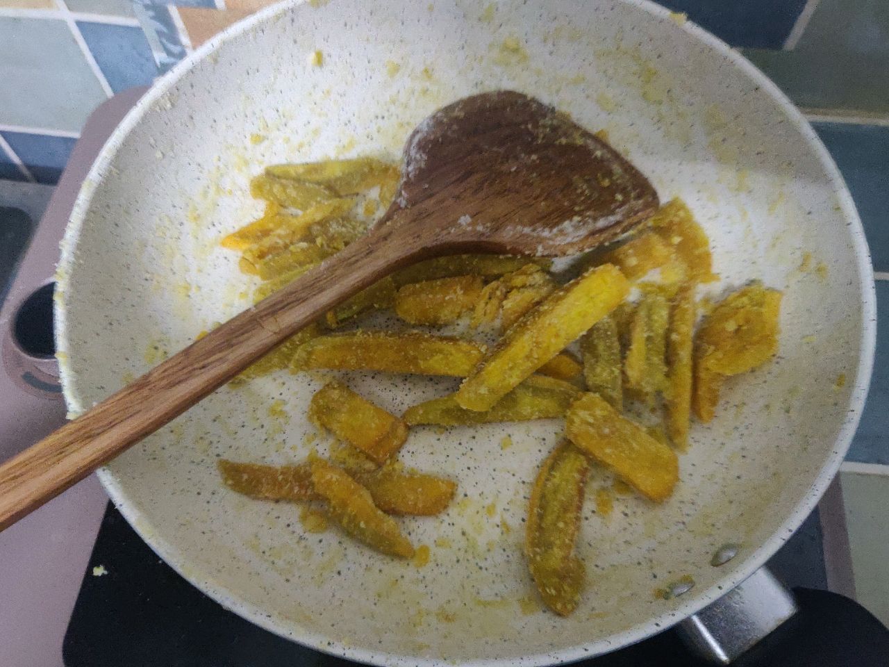 翻砂番薯