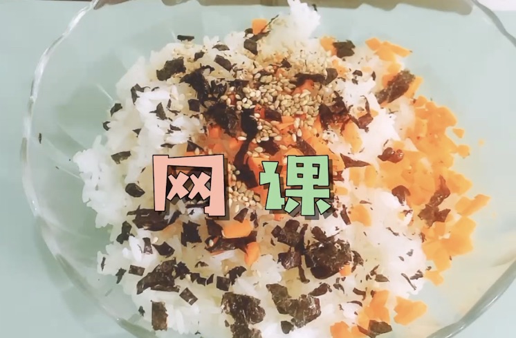 饭团鸡蛋锅