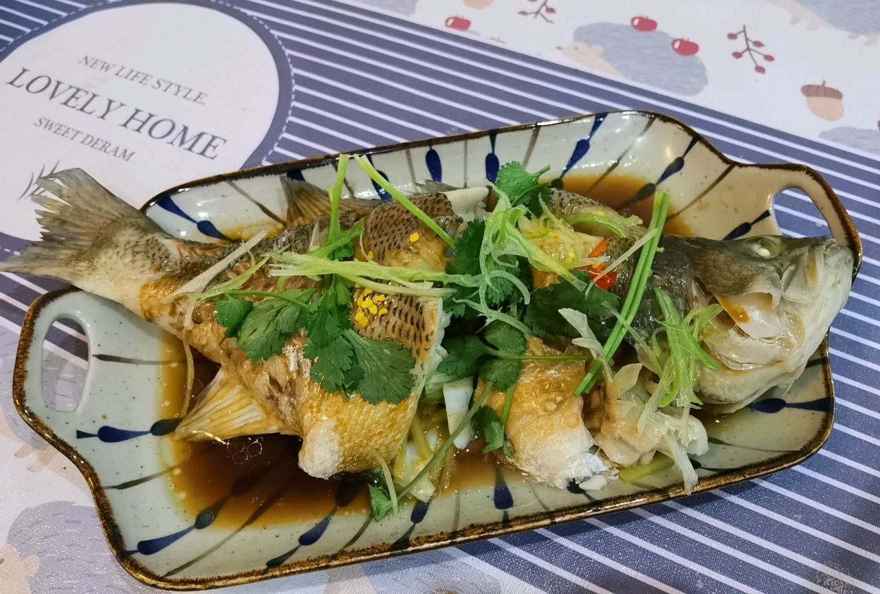 非常简单的清蒸鲈鱼
