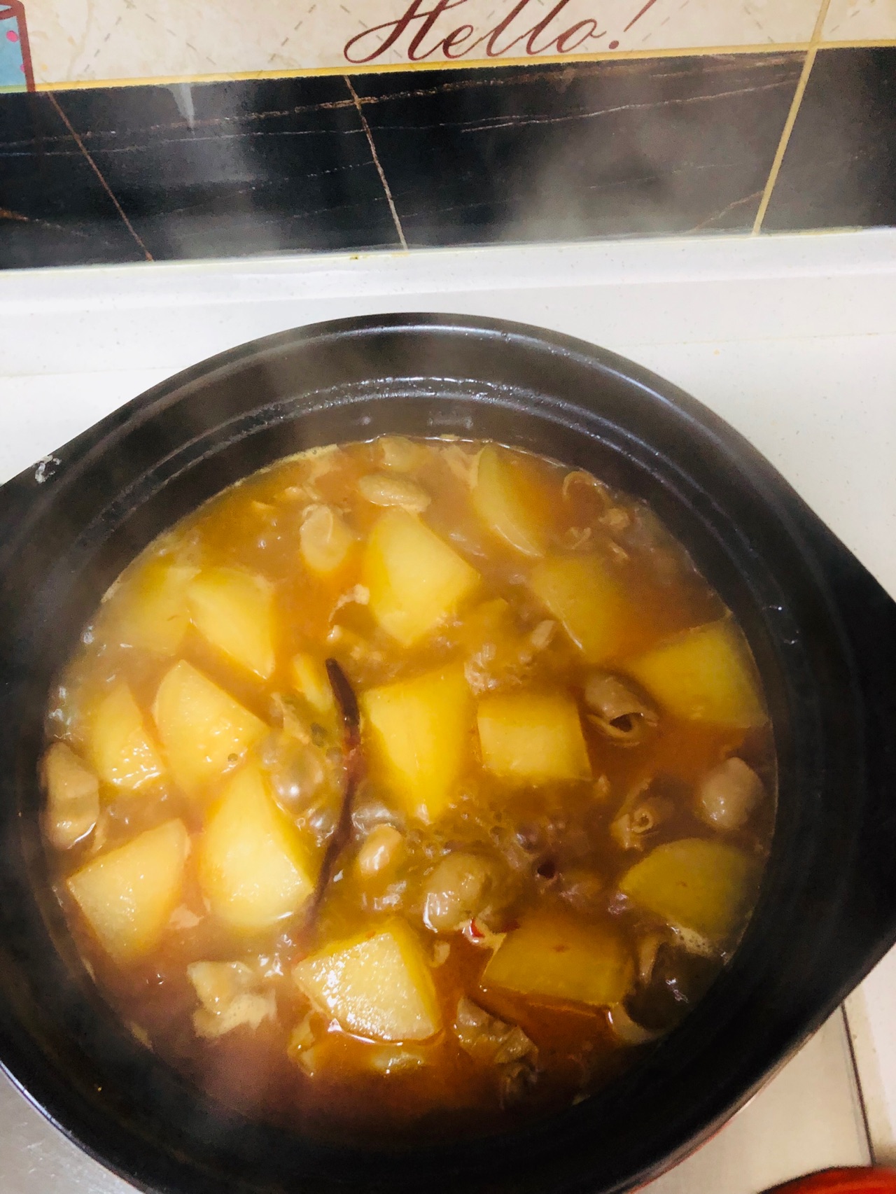 肥肠猪肚砂锅煲