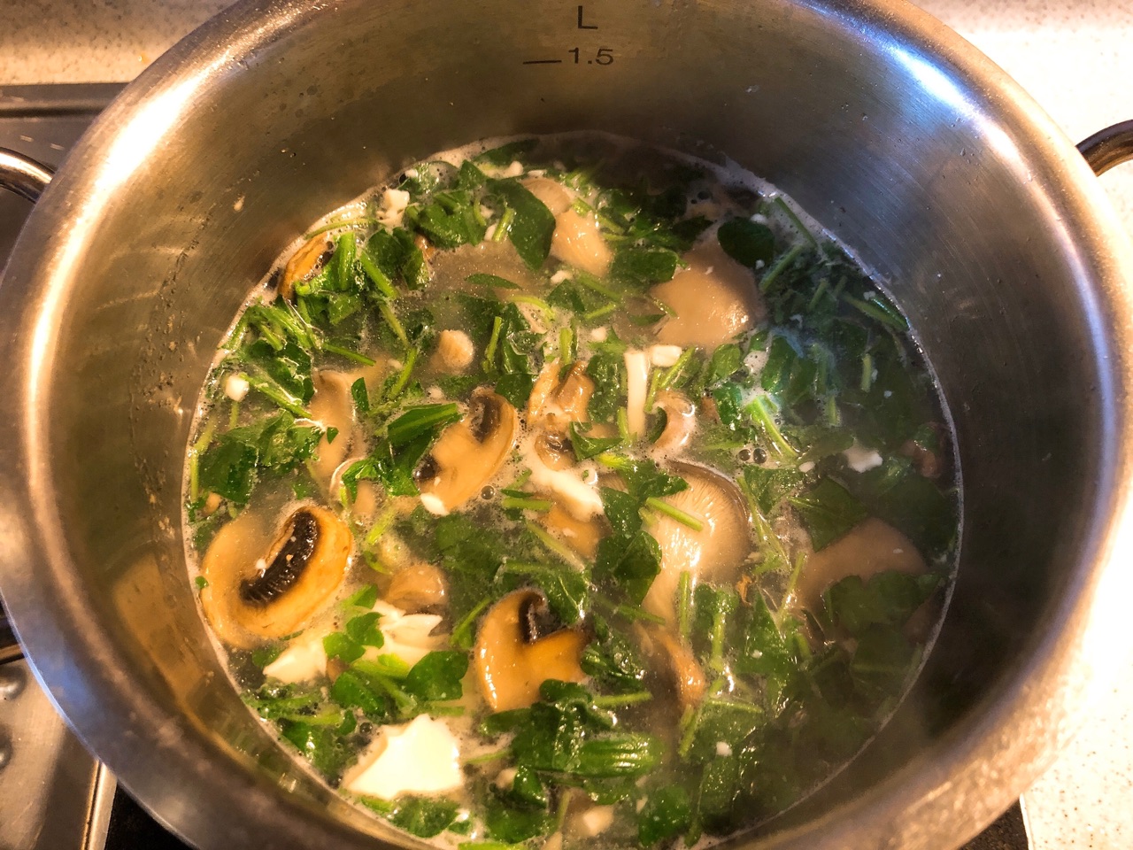 翡翠虾仁荠菜豆腐羹
