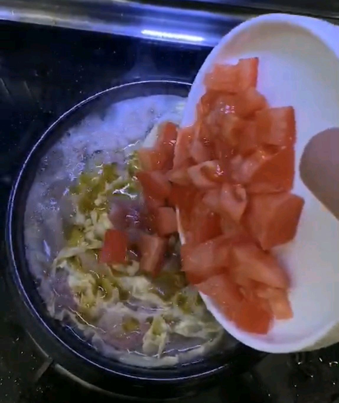 肥牛白菜蕃茄汤