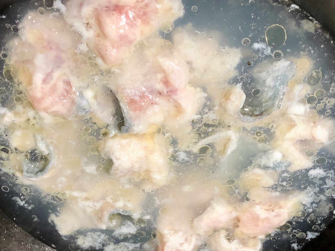 沸腾的水煮鱼