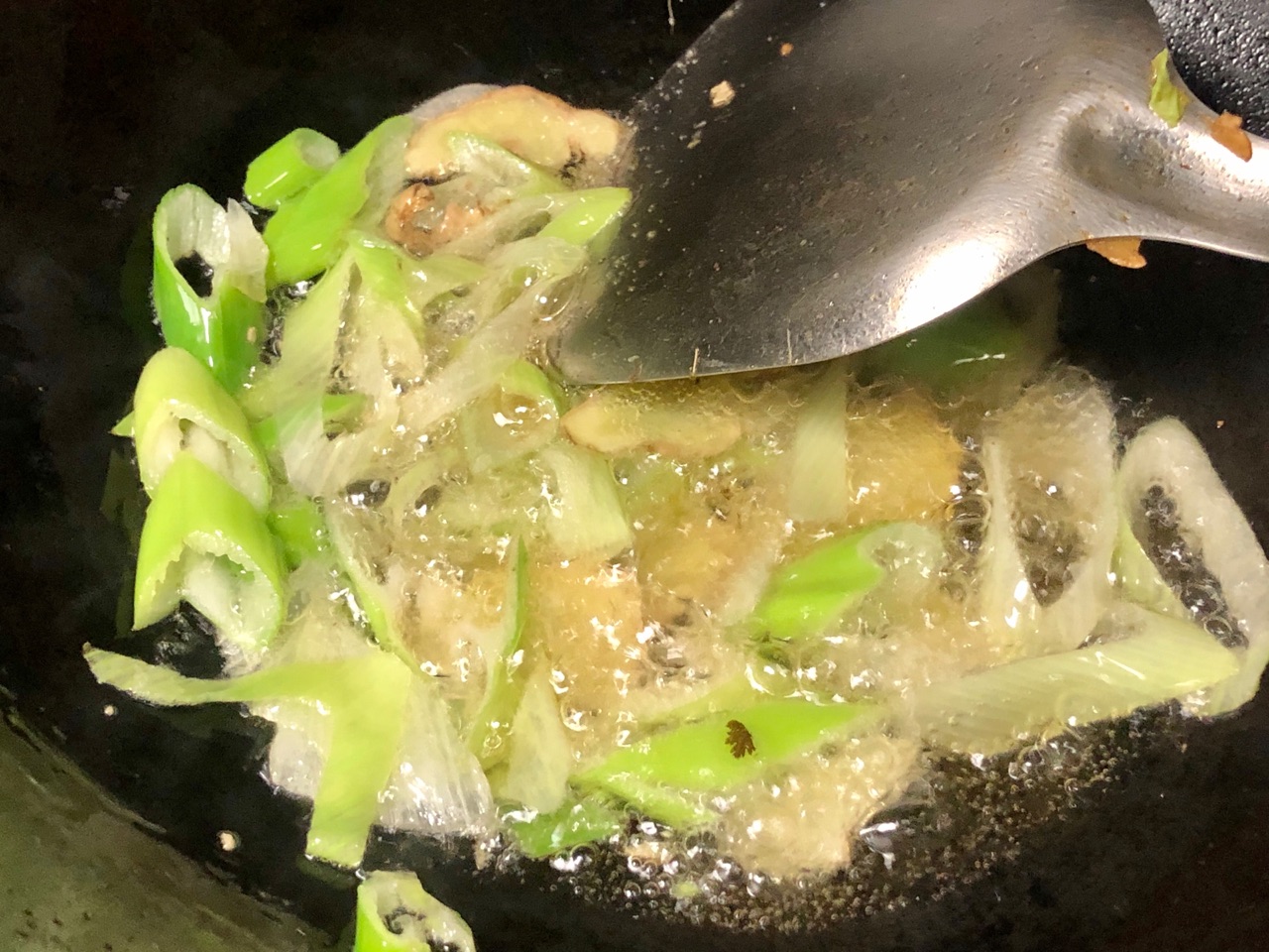 沸腾的水煮鱼