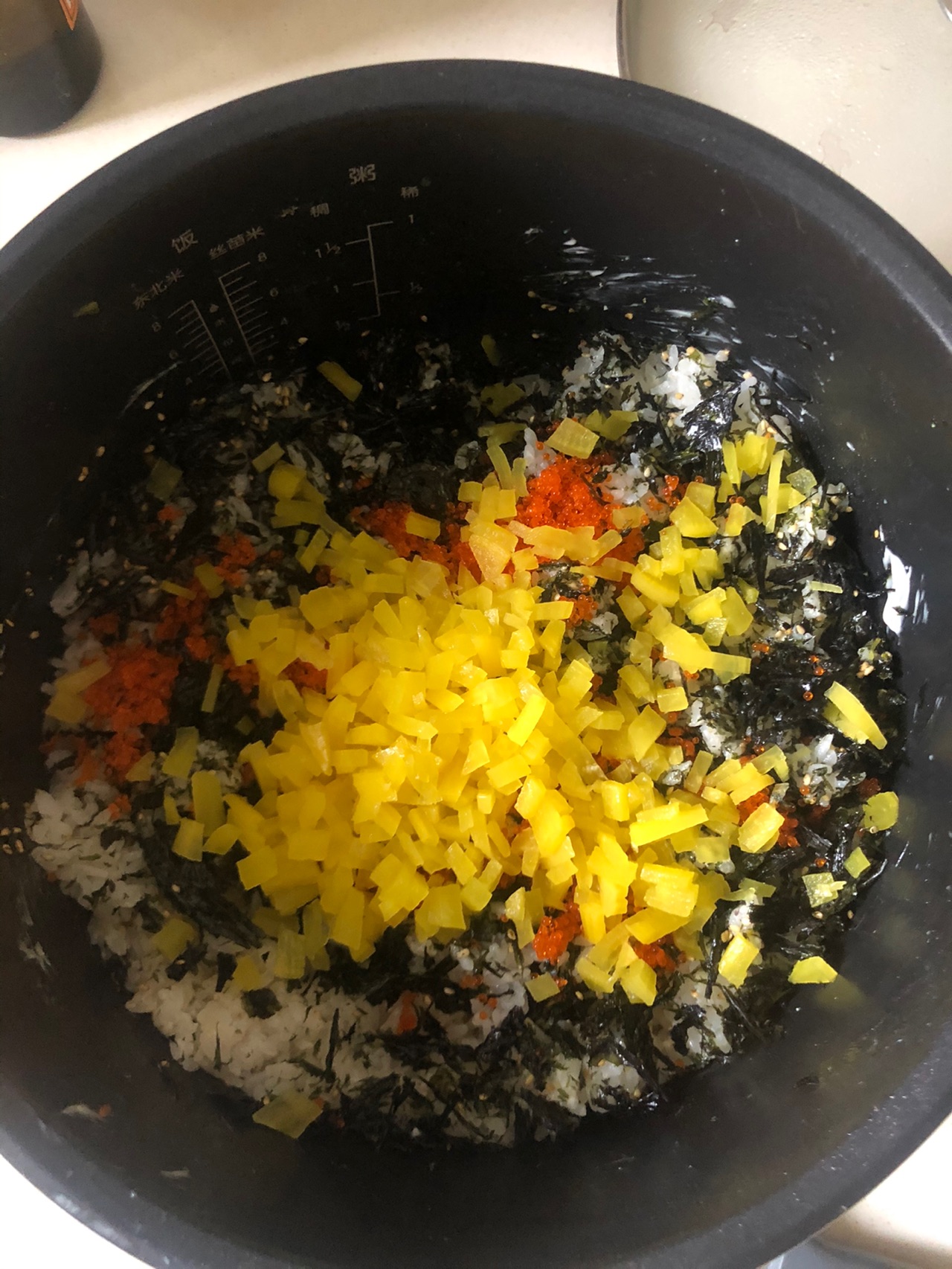 飞鱼籽手抓饭