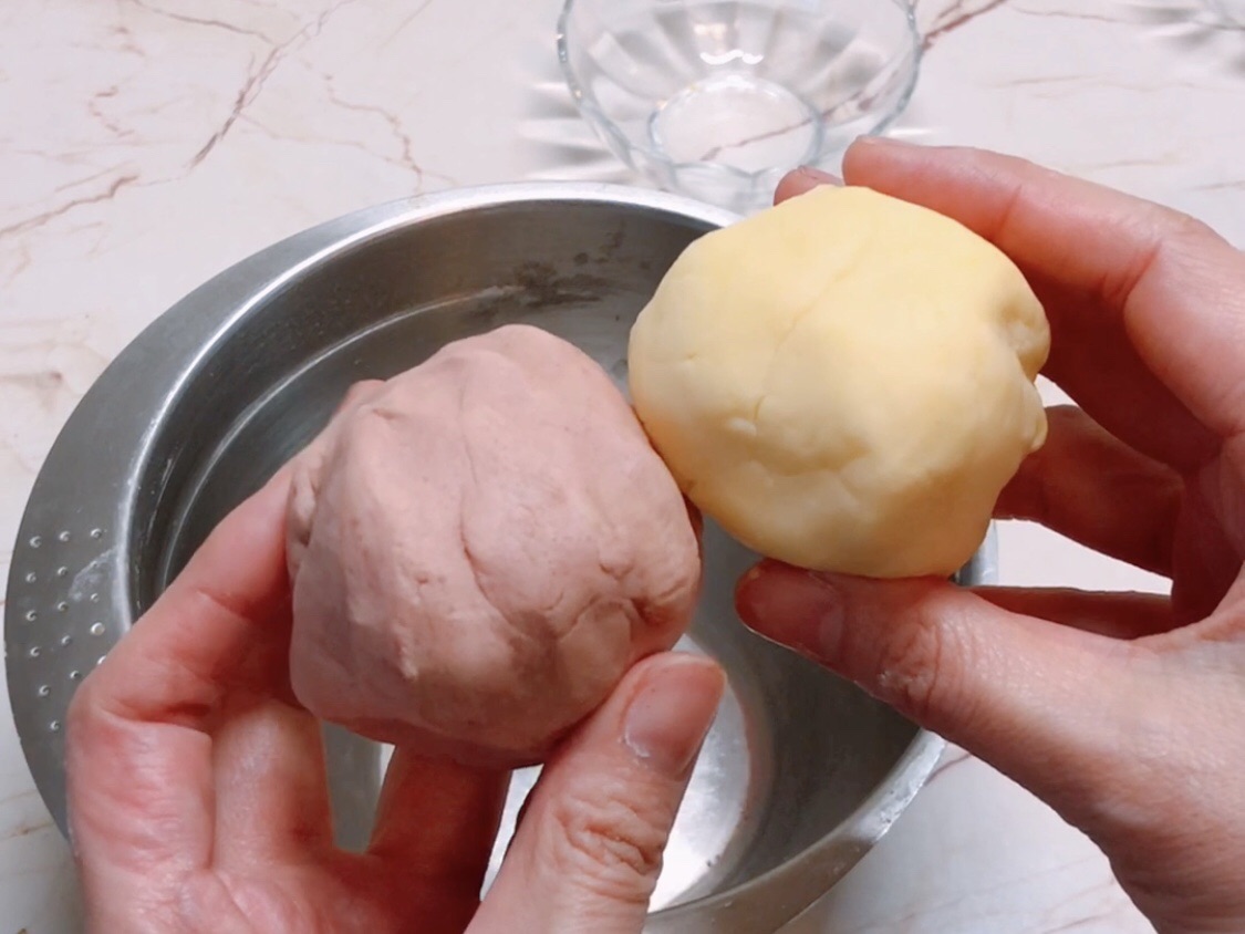 粉红双色玛格丽特小饼干