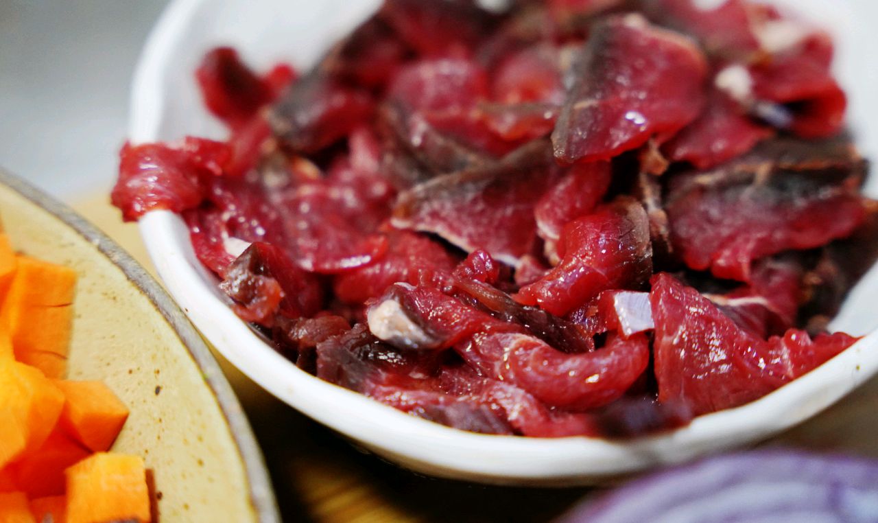 风干肉手抓饭