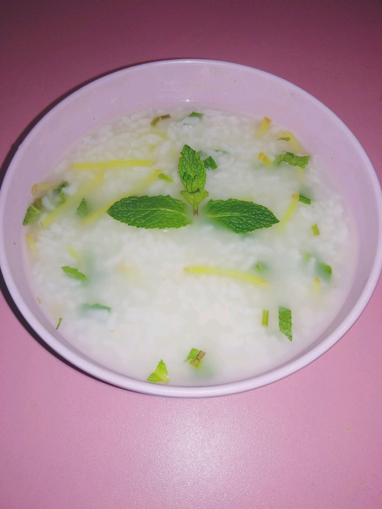 风热感冒——姜丝薄荷粥