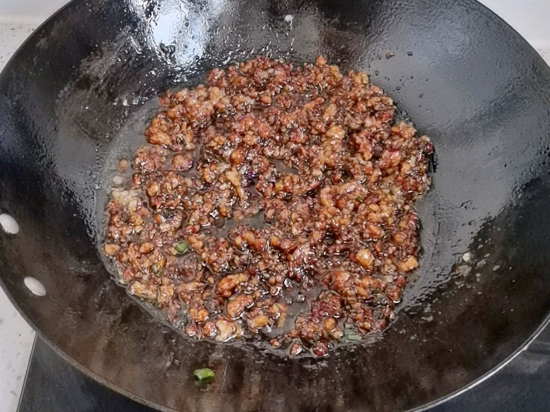 富贵吉祥京酱肉丝豆皮卷