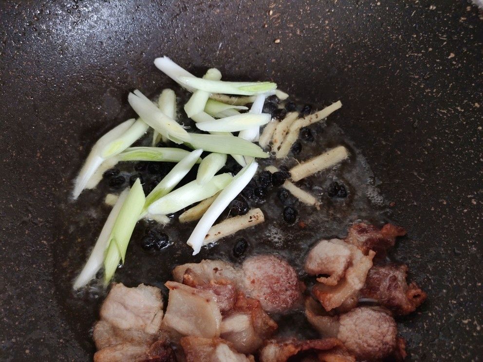 福气年夜菜 | 生爆盐煎肉